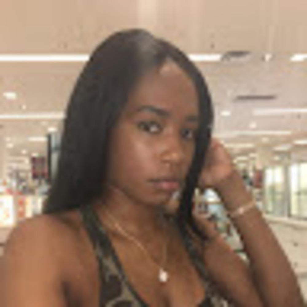 Meet your Posher, Janel